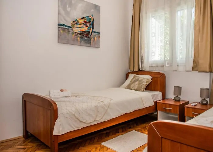 Apartment Pebbles - With Jacuzzi *