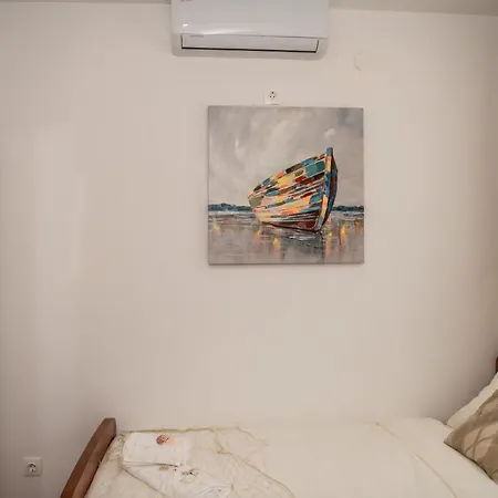 Apartment Pebbles - With Jacuzzi