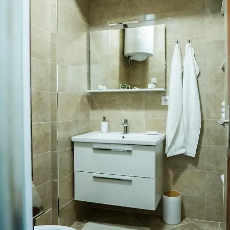 Pebbles - With Jacuzzi Apartman *